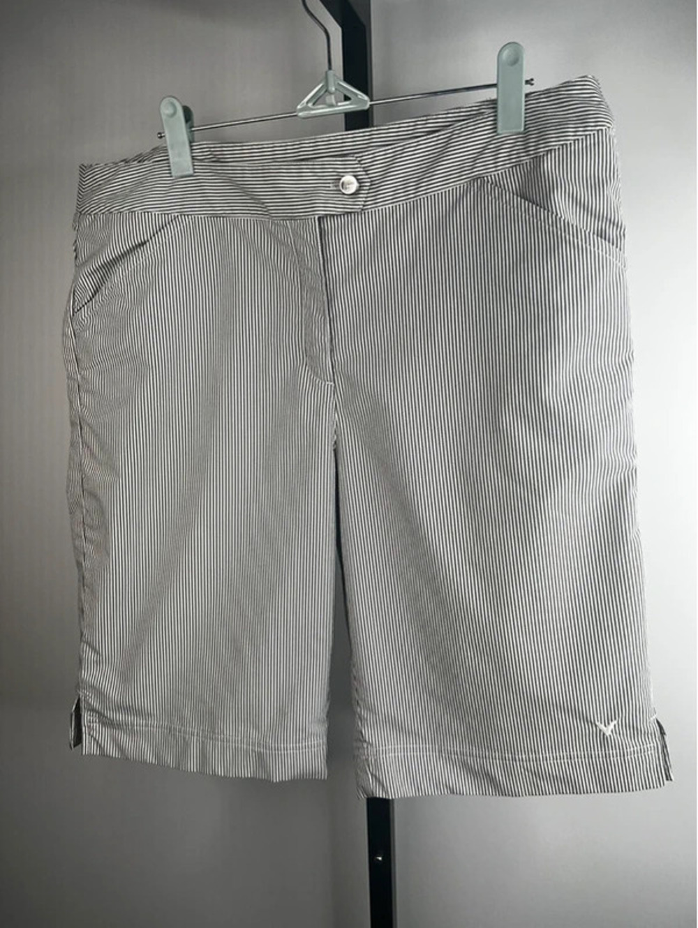 Callaway Women’s Golf Shorts size 12 Gray and white pin stripe